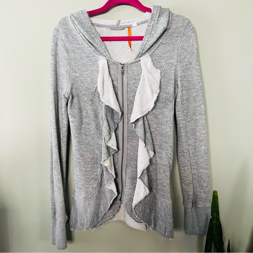 ♦️Buy 2 get 1! Saturday Sunday Gray Knit Ruffle Sweater hoodie med Anthropologie